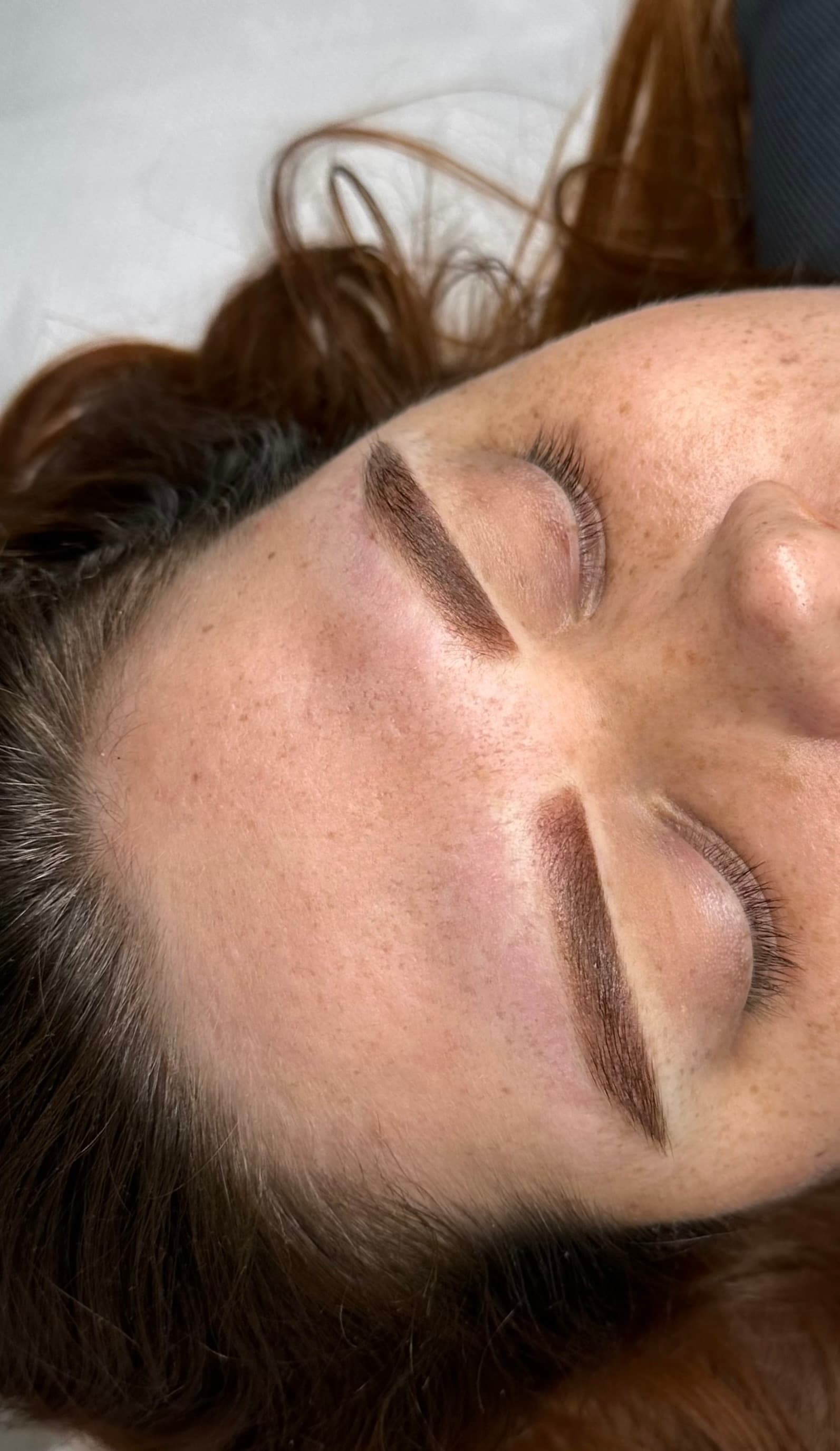 Trajna šminka obrva — ljepota