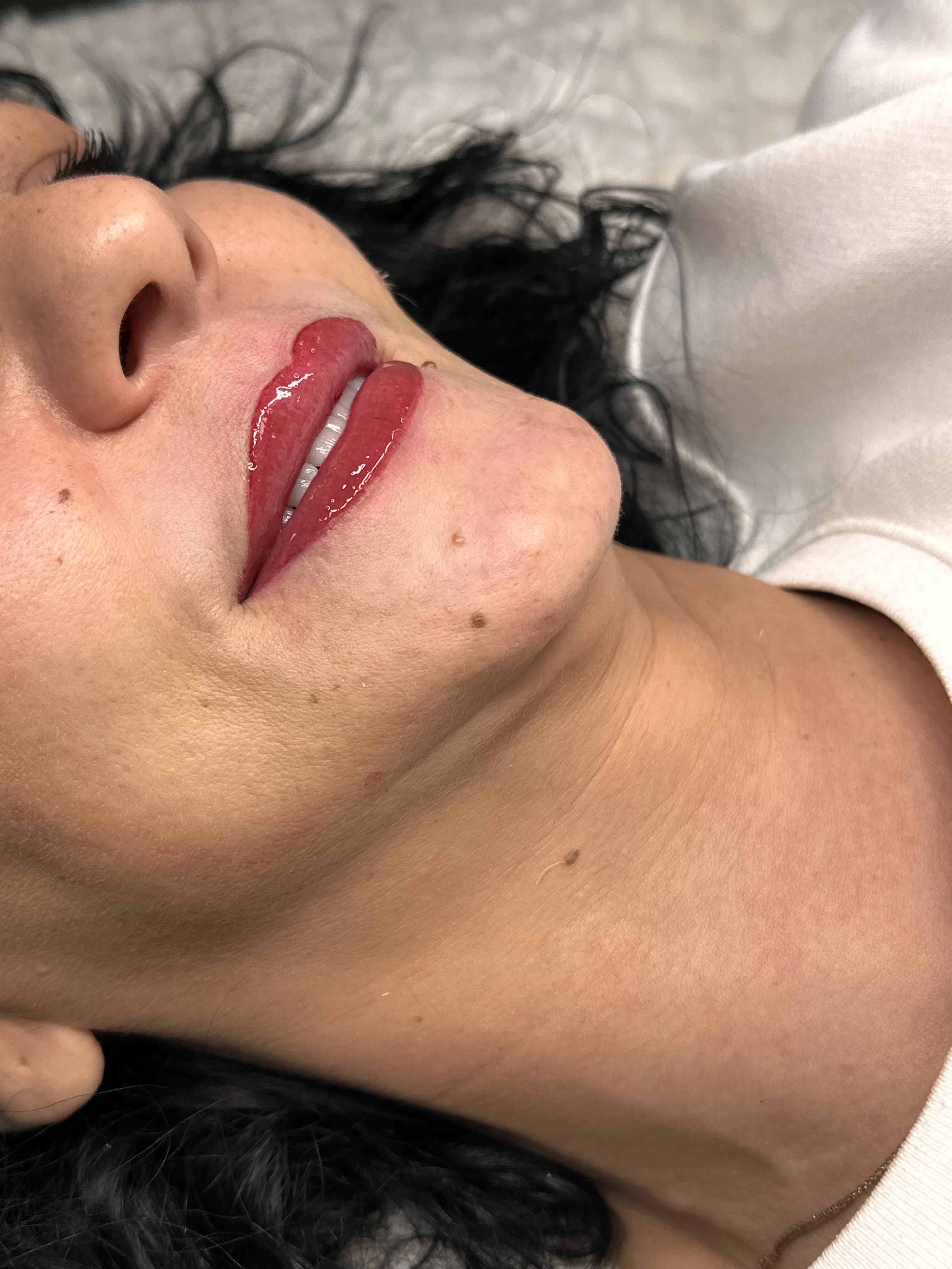 Trajna šminka usana — savršen oblik